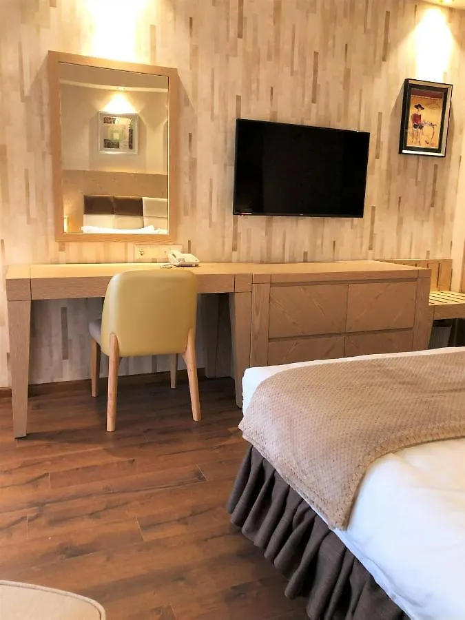 Dreamland Oasis By Beliani G&O Apartment Batumi Georgia