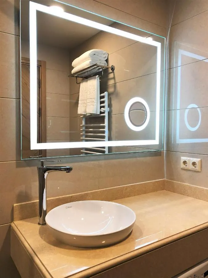 Dreamland Oasis By Beliani G&O Apartment Batumi